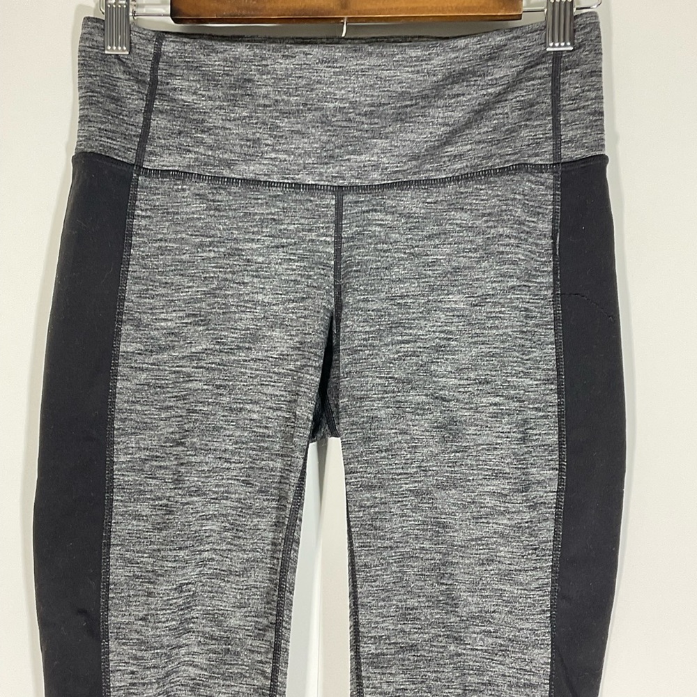 Athleta Leggings Hidden Waist Pocket Grey with Black Side Panels Size Small